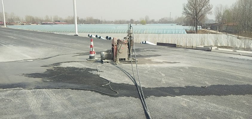 南宁道路回填土下沉注浆